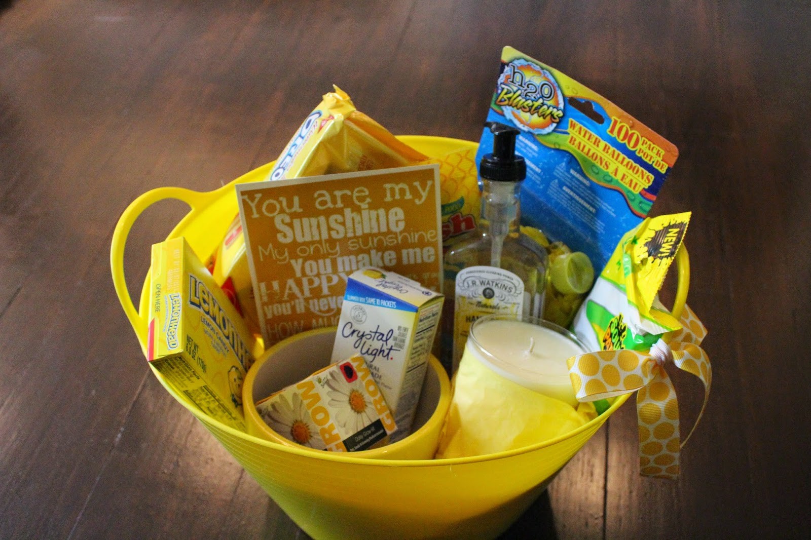 Love Your Life Friday: Color Themed Gift Baskets – Karen Ehman